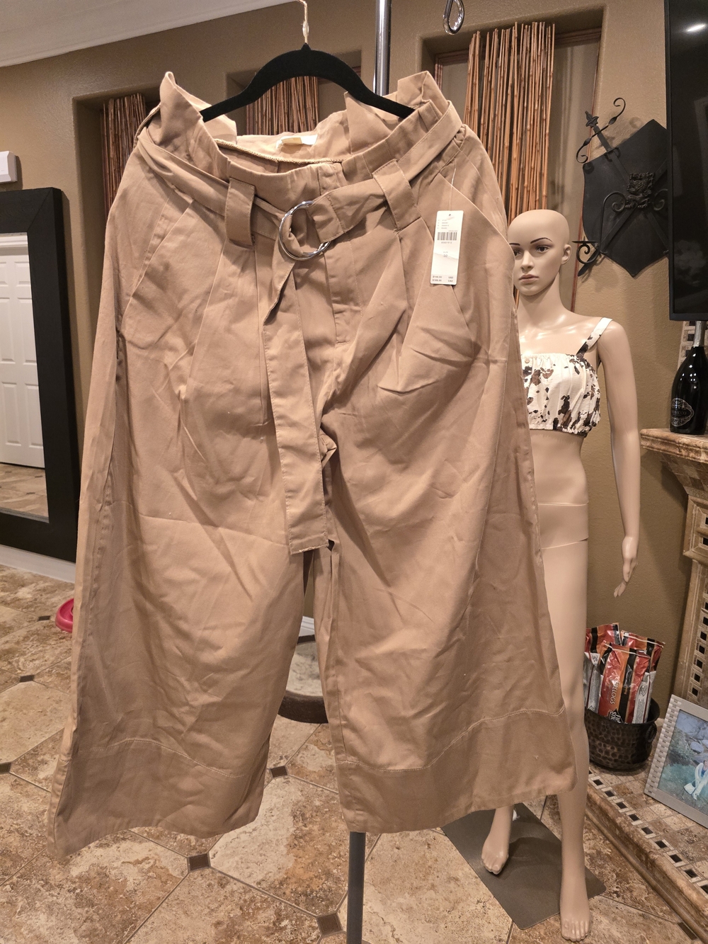 Anthropologie Beige Paperbag-Waist Wide-Leg Capris with Ring Belt